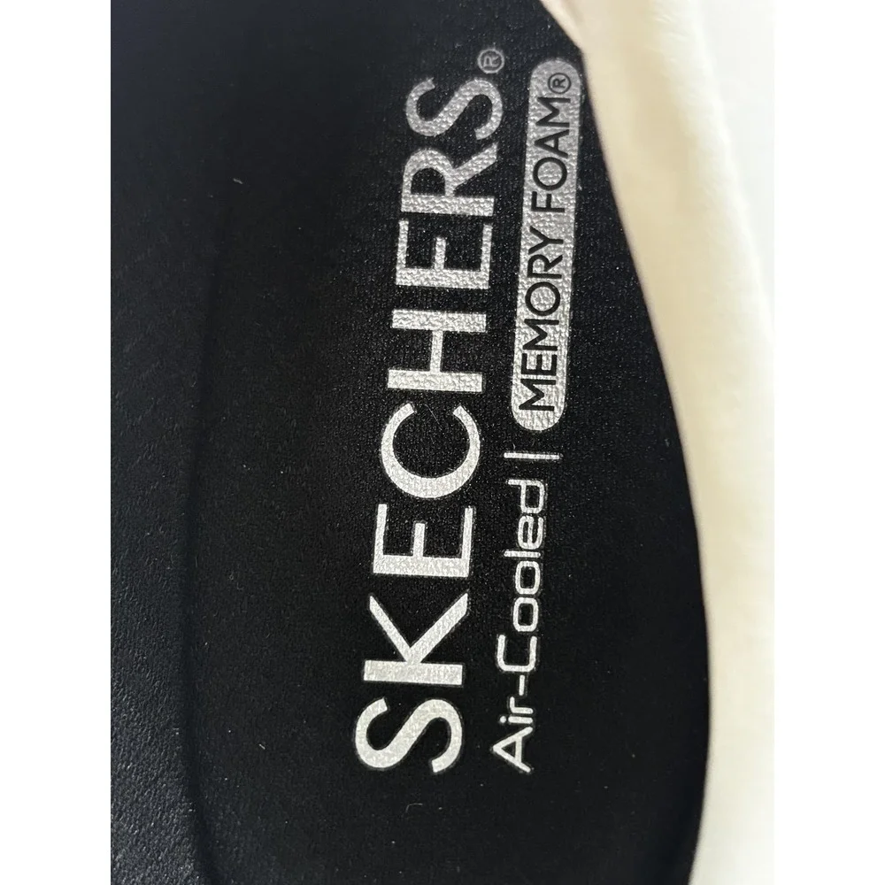Skechers brand new